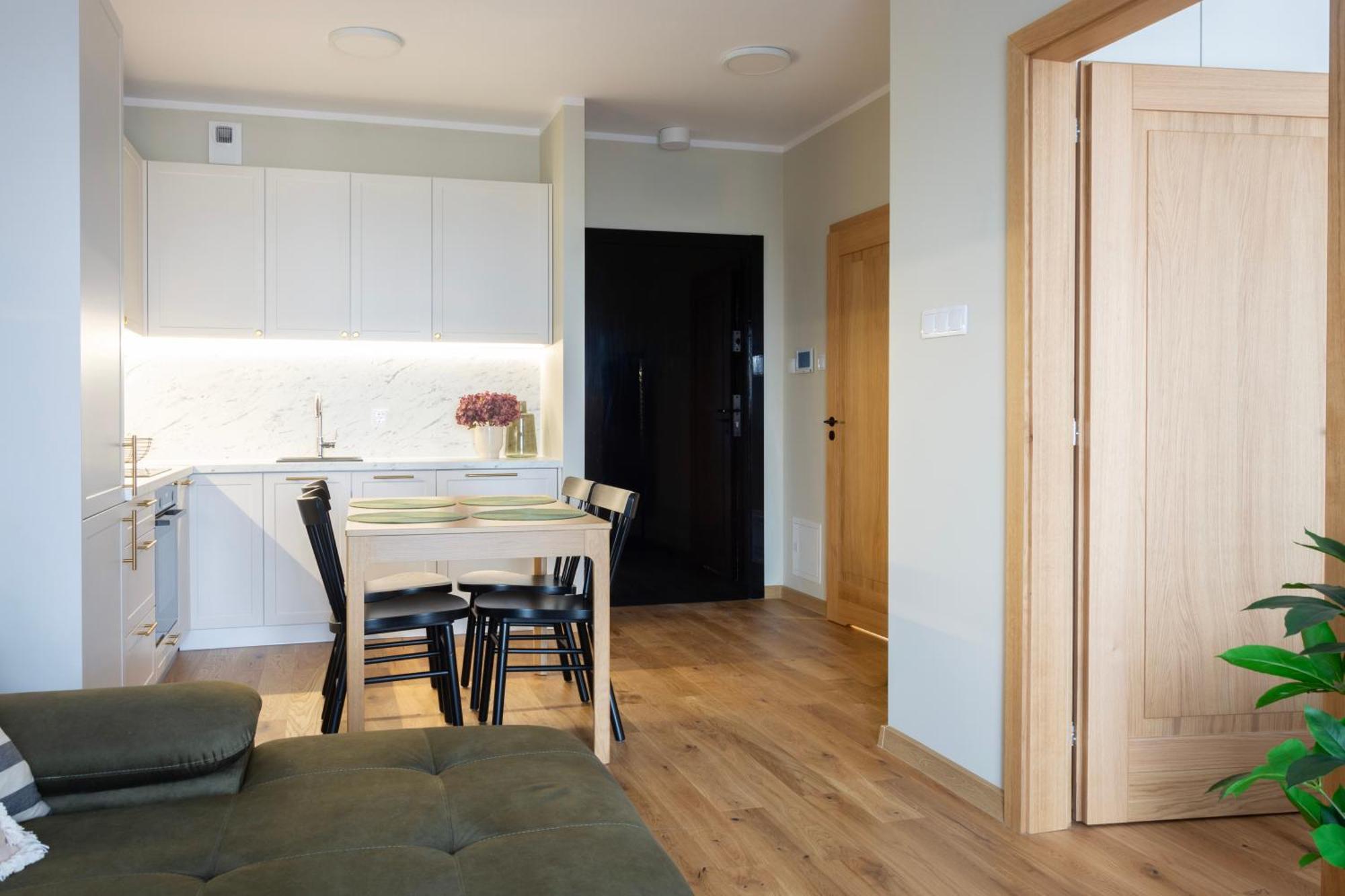 Apartament 018 Tuz Przy Plazy Z Tarasem I Parkingiem Perlowa Przystan Sianozety Luaran gambar